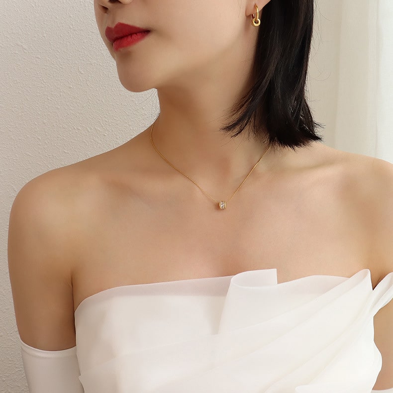 Gold plated simple geometric necklace and earrings