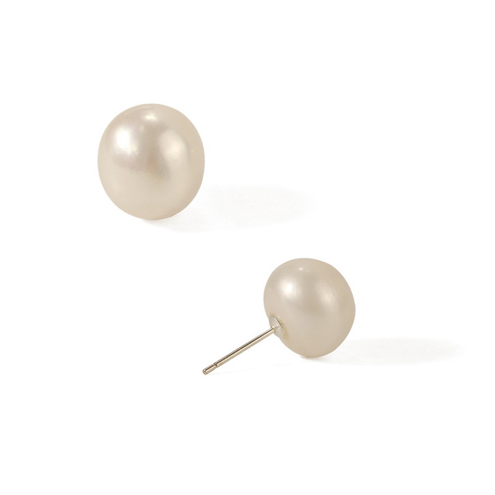 freshwater pearl ear studs