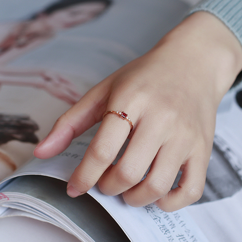 womens simple garnet ring