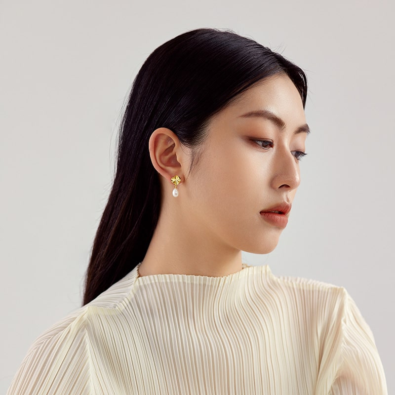 Lotus Leaf Shape Pearl Dangle Earrings