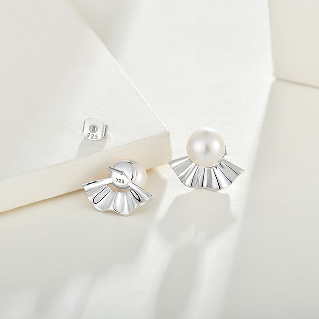 Sterling Silver Shell Pearl Stud Earrings
